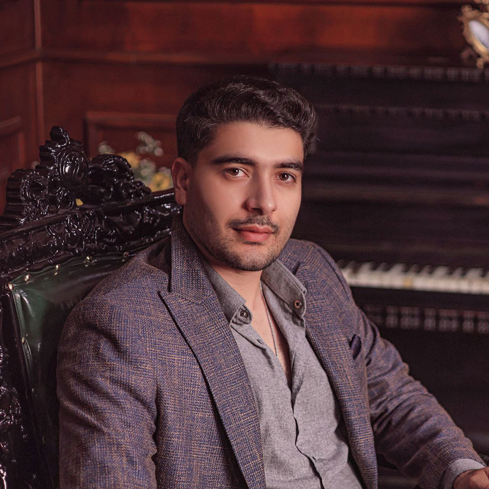 علی شیرزاد، مدیر عامل مجموعه علی شیر